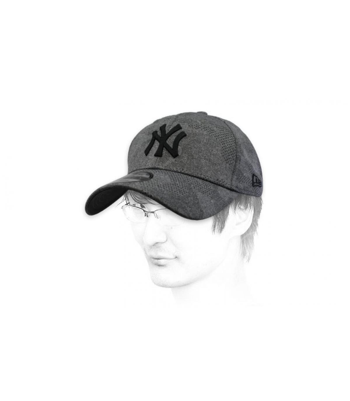 casquette NY gris chiné Casquette Enginneered Plus NY 940 black